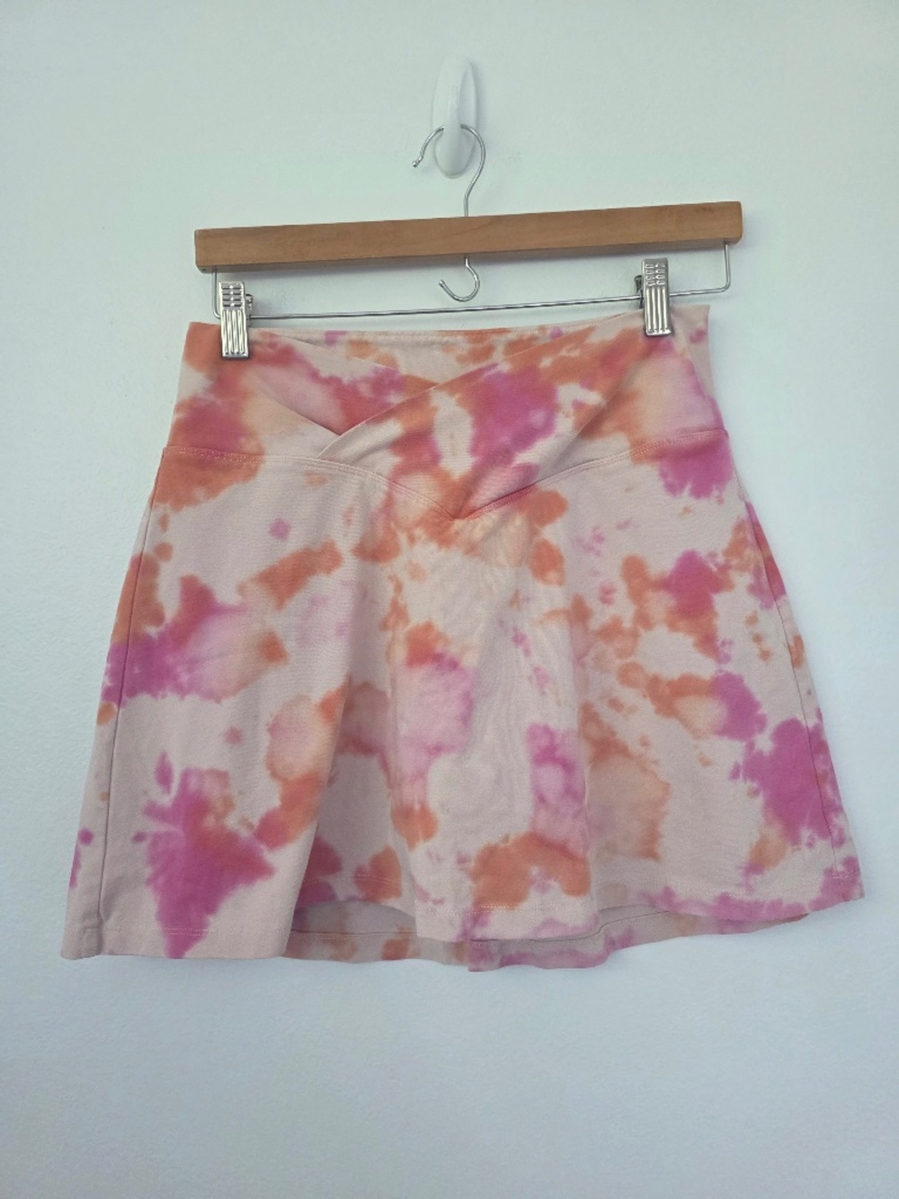 PINK Victoria's Secret Pink/Orange Tie-Dye Crossover Skort - Medium